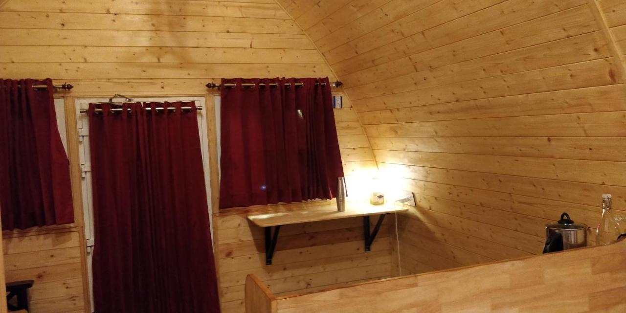 Cozy Capsules - Modern Hut Acomodação com café da manhã Kukkal Exterior foto